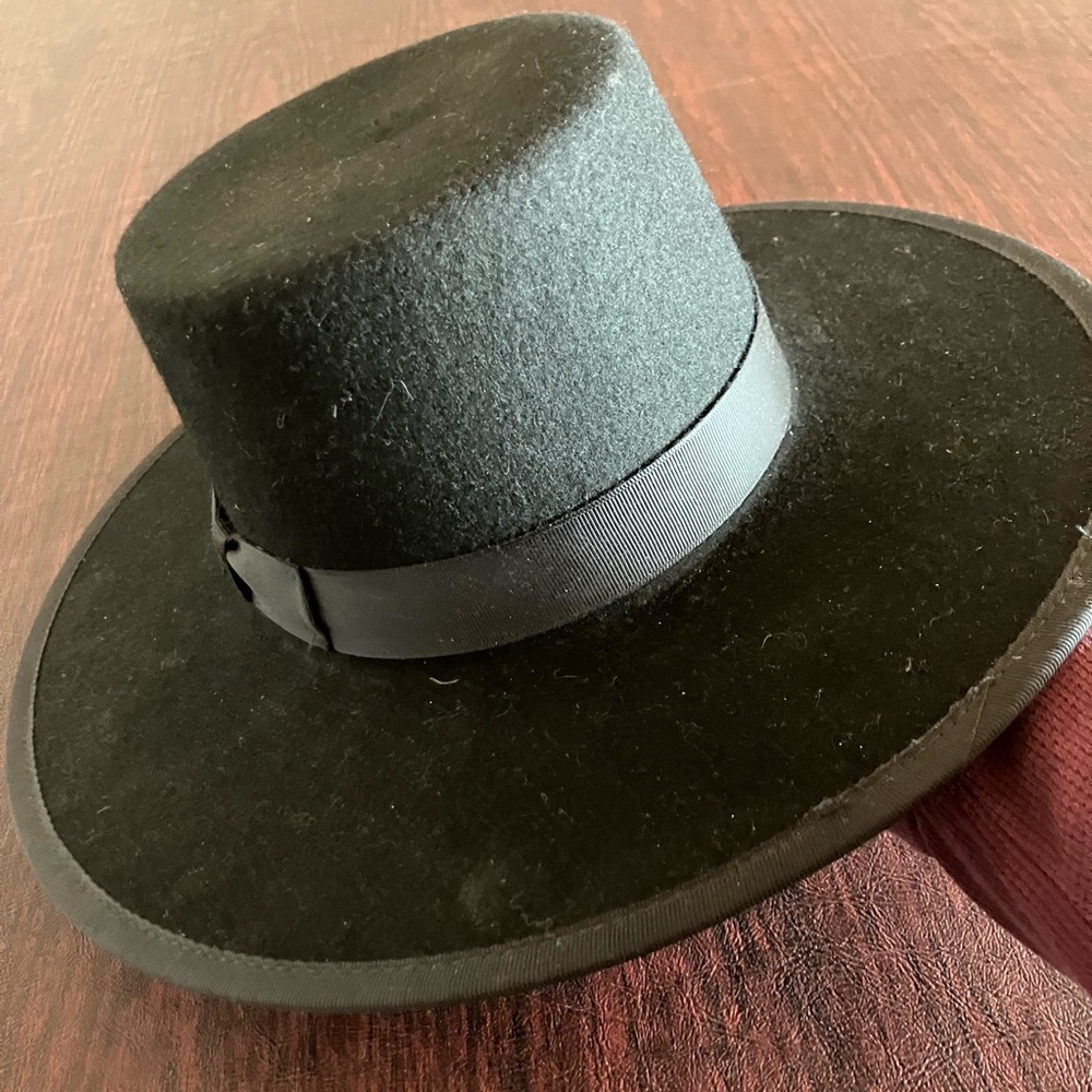 Hat 100% Wool Felt.